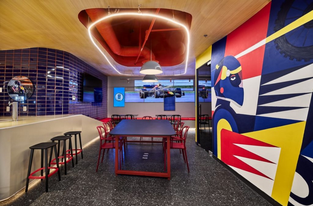 bright-corporate-wallpaper-collaboration-room
